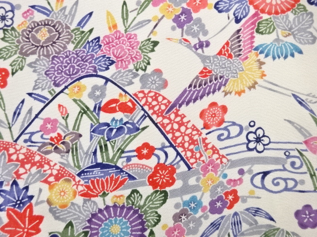  型染　草花に鶴・蝶模様　小紋着物